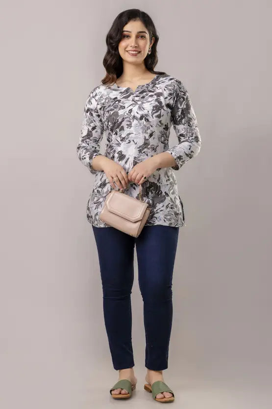 Women Printed Cotton Blend Straight Kurta (Grey)